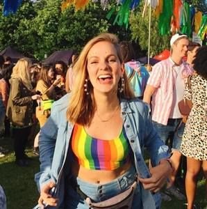 Meet your Posher, Laura